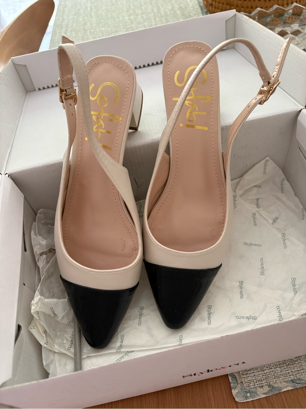 Sofft Two-Tone Black and Cream Pointed Slingback Heels